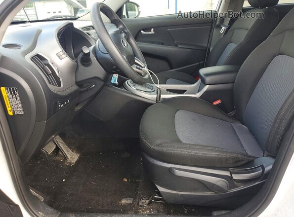 KNDPB3AC1G7855634 2016 KIA SPORTAGE White Սալոնի դիմացի տեսք