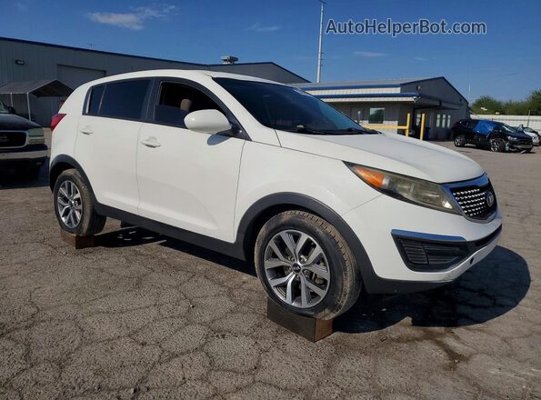 KNDPB3AC5G7845124 2016 KIA SPORTAGE Белый Передняя правая четверть