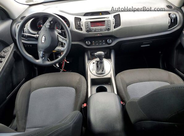 KNDPB3AC6G7810186 2016 KIA SPORTAGE White Dashboard view
