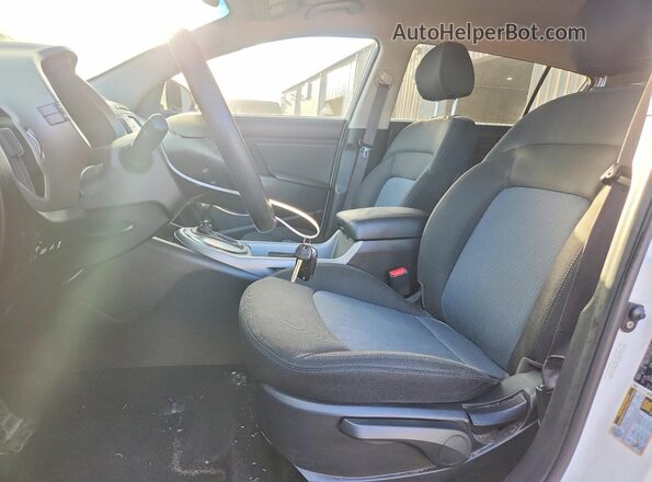 KNDPB3AC8G7844145 2016 KIA SPORTAGE White სალონის 360-გრადუსიანი ხედი
