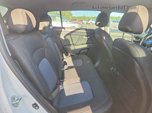 KNDPB3AC8G7844145 2016 KIA SPORTAGE White 
