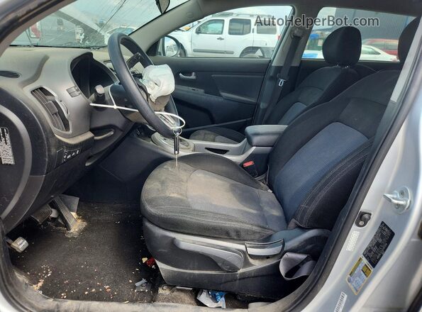 KNDPBCAC0G7801306 2016 KIA SPORTAGE Silver Вид салону спереду