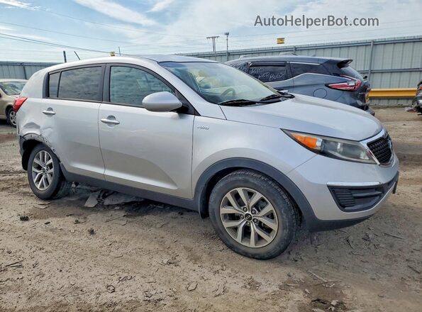 KNDPBCAC1G7810726 2016 KIA SPORTAGE Silver Front right