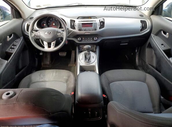 KNDPBCAC1G7817885 2016 KIA SPORTAGE Синий Вид панели приборов