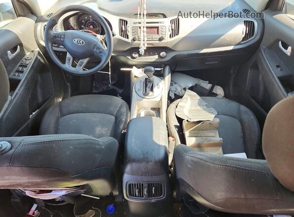 KNDPBCAC1G7865788 2016 KIA SPORTAGE Silver Widok deski rozdzielczej