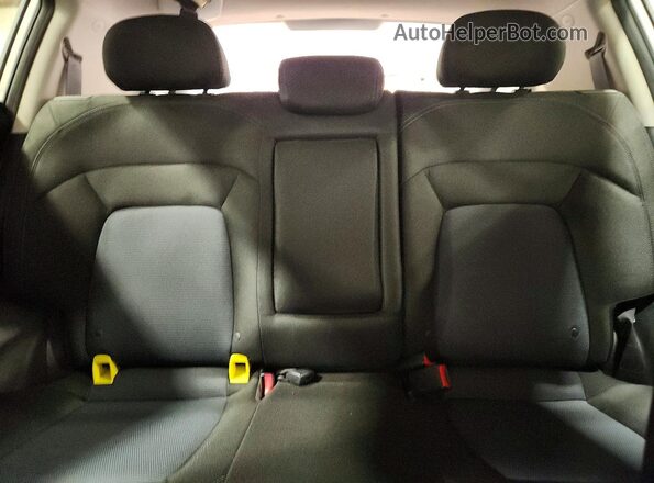KNDPBCAC5G7874154 2016 KIA SPORTAGE White Rear seats view