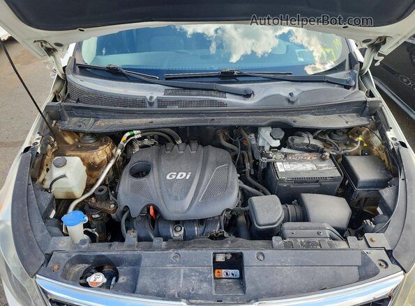 KNDPBCAC9G7854327 2016 KIA SPORTAGE White Widok komory silnika