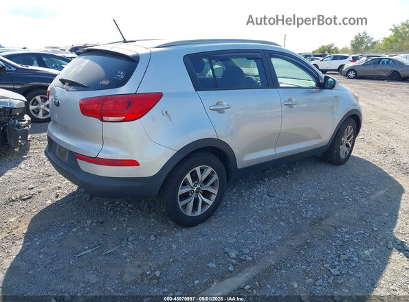 KNDPBCACXG7869404 2016 KIA SPORTAGE Silver Rear right