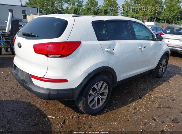 KNDPBCACXG7880404 2016 KIA SPORTAGE White Trasero derecho