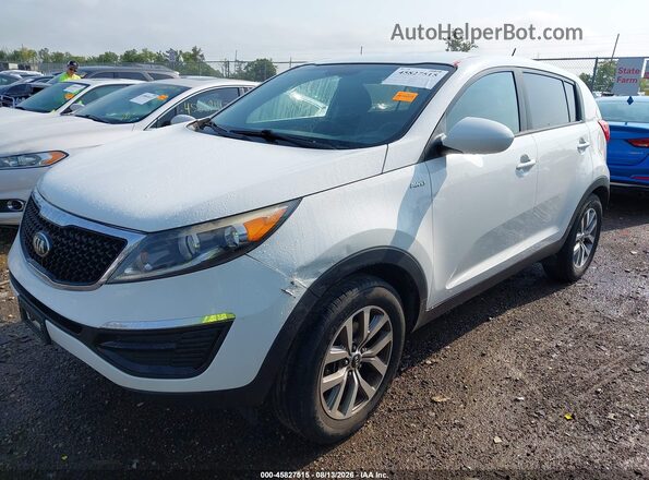 KNDPBCACXG7880404 2016 KIA SPORTAGE White Vista tres cuartos delantera izquierda