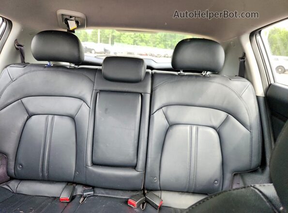KNDPCCAC8G7803205 2016 KIA SPORTAGE Gray Rear seats view