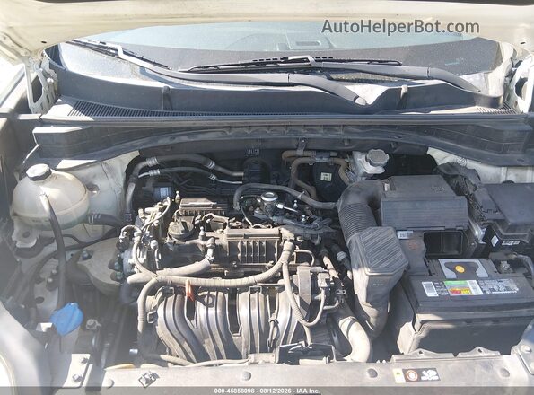 KNDPM3AC0H7106125 2017 KIA SPORTAGE White Вид спереду