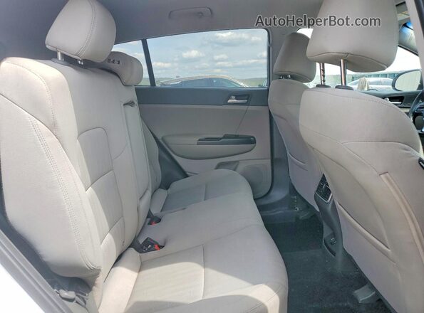 KNDPM3AC1H7276770 2017 KIA SPORTAGE White უკანა სალონის ხედი
