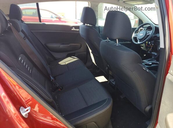 KNDPM3AC2J7315842 2018 KIA SPORTAGE Red Widok tylnych siedzeń