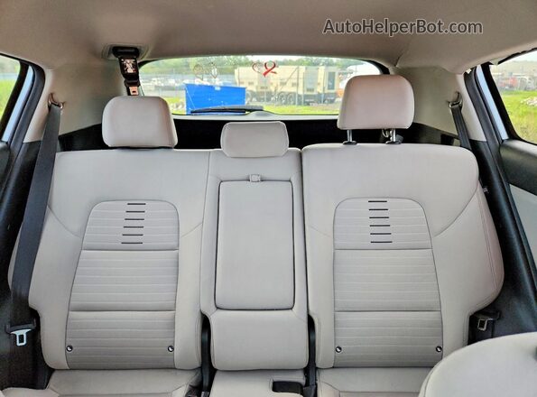 KNDPM3AC2M7856846 2021 KIA SPORTAGE Silver Հետևի նստատեղերի տեսք
