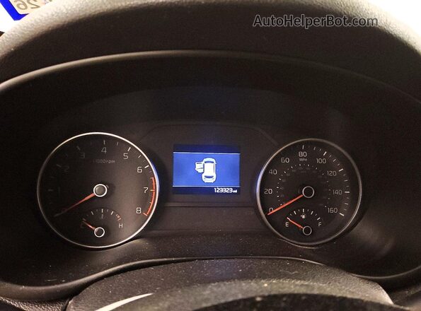 KNDPM3AC2M7927267 2021 KIA SPORTAGE White ხელსაწყოთა პანელის ხედი