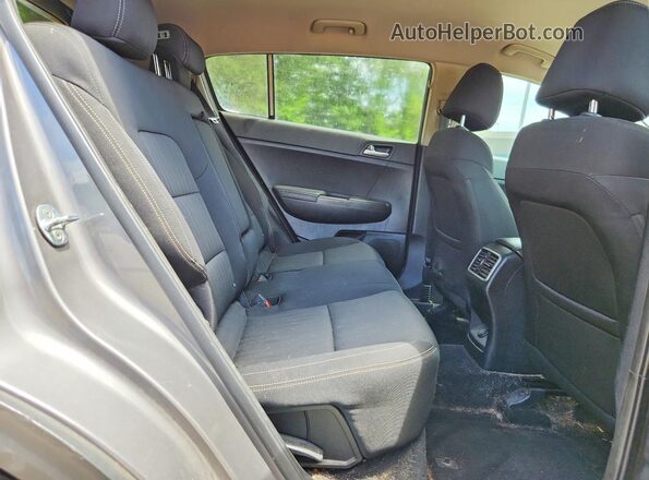KNDPM3AC3H7213993 2017 KIA SPORTAGE Серебряный Вид задней части салона