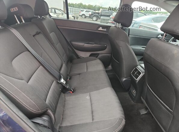 KNDPM3AC3H7240983 2017 KIA SPORTAGE Blue Rear interior view