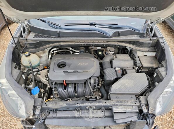KNDPM3AC3K7607260 2019 KIA SPORTAGE Silver Widok komory silnika