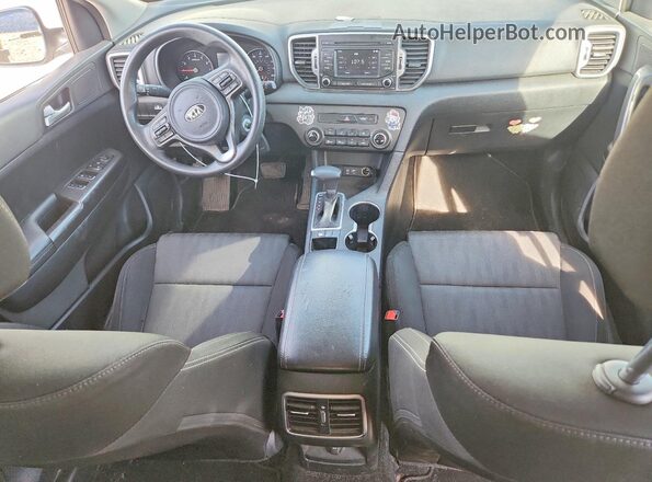 KNDPM3AC5K7509461 2019 KIA SPORTAGE White Dashboard view