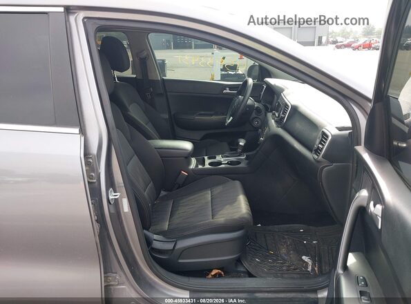 KNDPM3AC6H7110065 2017 KIA SPORTAGE Gray Вид салону спереду