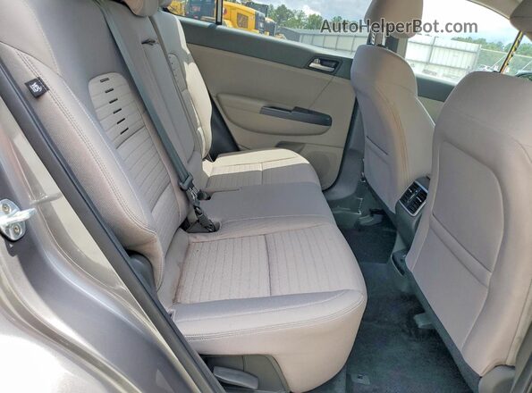 KNDPM3AC6J7342946 2018 KIA SPORTAGE Gray Вид задньої частини салону