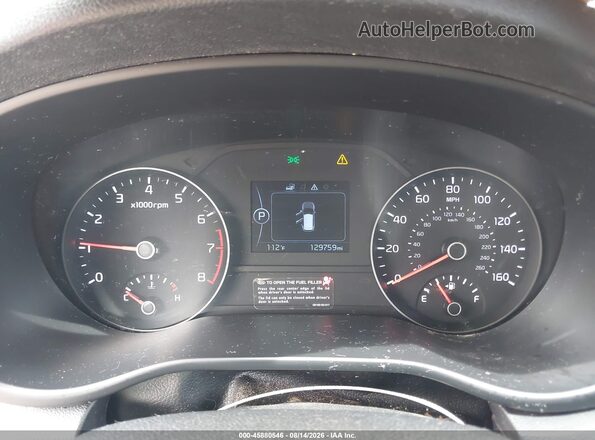 KNDPM3AC6J7402353 2018 KIA SPORTAGE Black Rear seats view