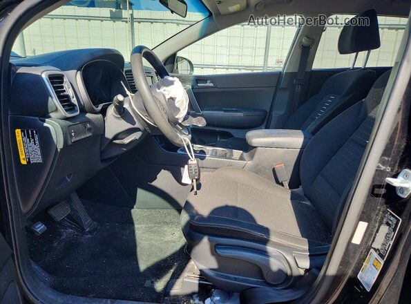 KNDPM3AC7J7445860 2018 KIA SPORTAGE Черный Вид салона спереди