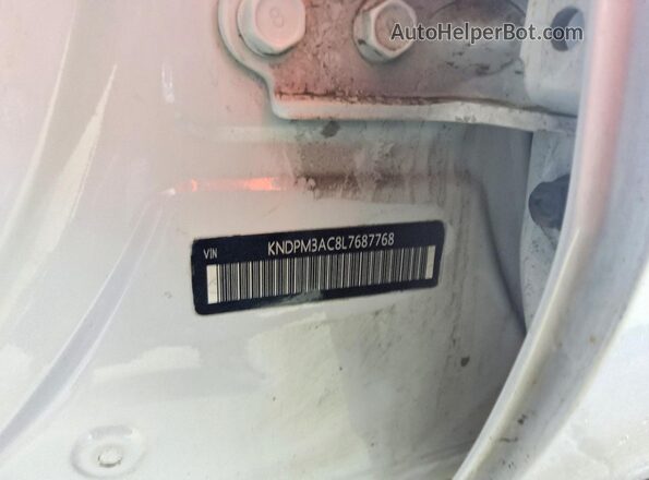 KNDPM3AC8L7687768 2020 KIA SPORTAGE White VIN კოდის სტიკერის ხედი