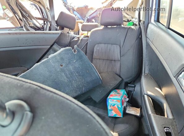 KNDPM3AC9K7500357 2019 KIA SPORTAGE Gray Rear seats view