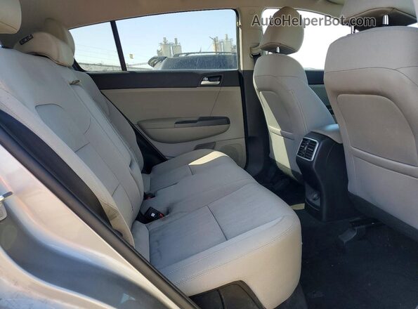KNDPM3AC9L7840559 2020 KIA SPORTAGE Серый Вид задней части салона