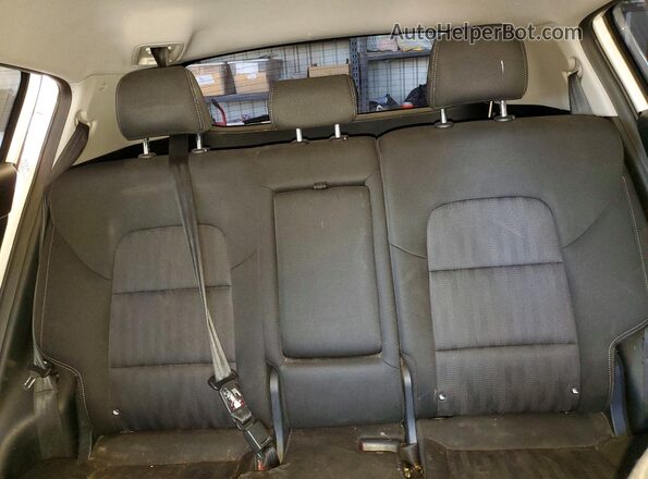 KNDPM3AC9N7996250 2022 KIA SPORTAGE White Rear seats view
