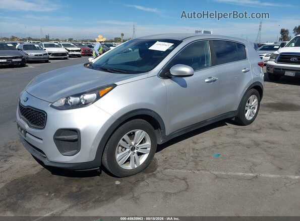 KNDPM3ACXH7281174 2017 KIA SPORTAGE Серебряный Передняя левая четверть