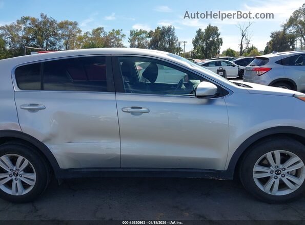 KNDPM3ACXH7281174 2017 KIA SPORTAGE Серебряный Вид задней части салона