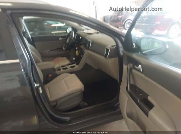 KNDPMCAC0J7325706 2018 KIA SPORTAGE Gray Widok wnętrza z przodu