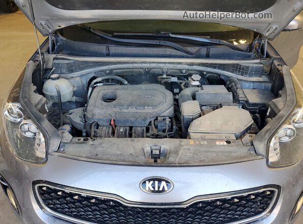 KNDPMCAC0K7555702 2019 KIA SPORTAGE Silver Rear interior view
