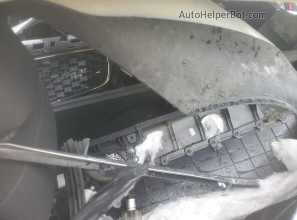 KNDPMCAC1K7541873 2019 KIA SPORTAGE White Vista de los asientos traseros