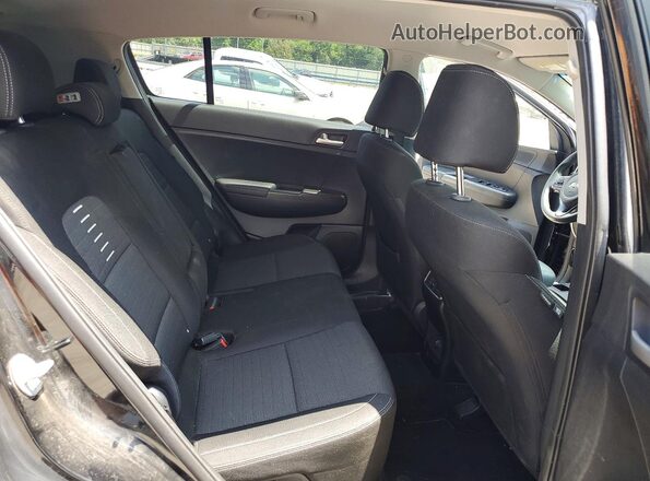 KNDPMCAC1K7613137 2019 KIA SPORTAGE Black Rear interior view