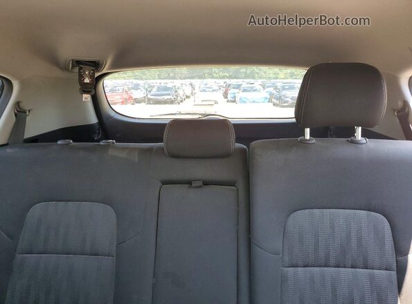 KNDPMCAC2H7278186 2017 KIA SPORTAGE Blue Vista de los asientos traseros