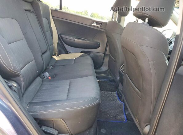 KNDPMCAC2H7278186 2017 KIA SPORTAGE Blue Vista interior trasera