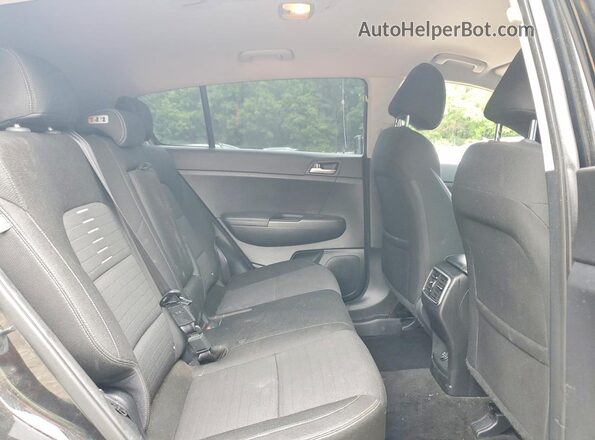 KNDPMCAC2J7337677 2018 KIA SPORTAGE Черный Вид задних сидений