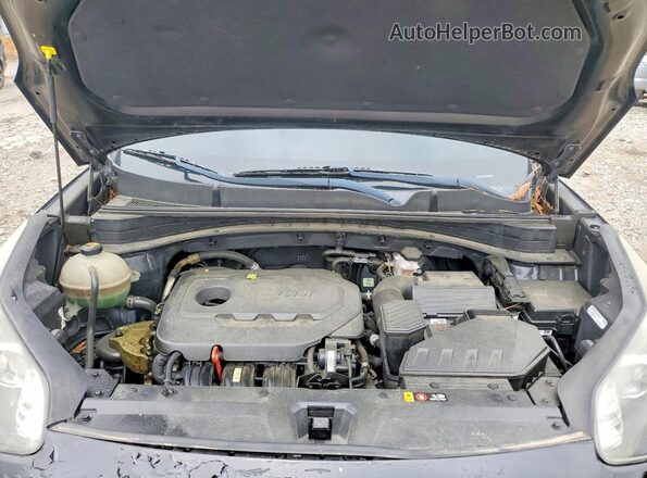 KNDPMCAC2J7337677 2018 KIA SPORTAGE Черный Вид задней части салона