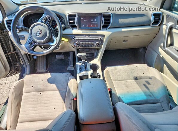 KNDPMCAC2J7487191 2018 KIA SPORTAGE Black Dashboard view