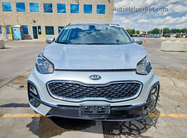 KNDPMCAC2M7883299 2021 KIA SPORTAGE Silver Widok z przodu
