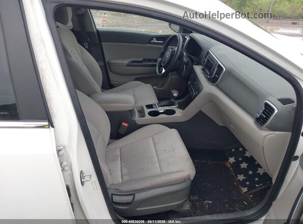 KNDPMCAC3J7350504 2018 KIA SPORTAGE White წინა სალონის ხედი