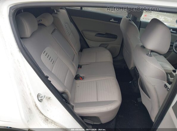 KNDPMCAC3J7350504 2018 KIA SPORTAGE White VIN კოდის სტიკერის ხედი