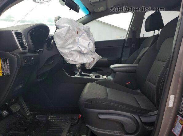 KNDPMCAC3K7529319 2019 KIA SPORTAGE Silver წინა სალონის ხედი