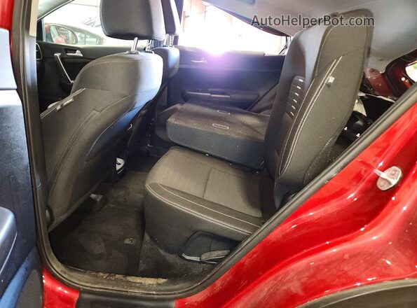 KNDPMCAC3K7625516 2019 KIA SPORTAGE Красный Вид задней части салона