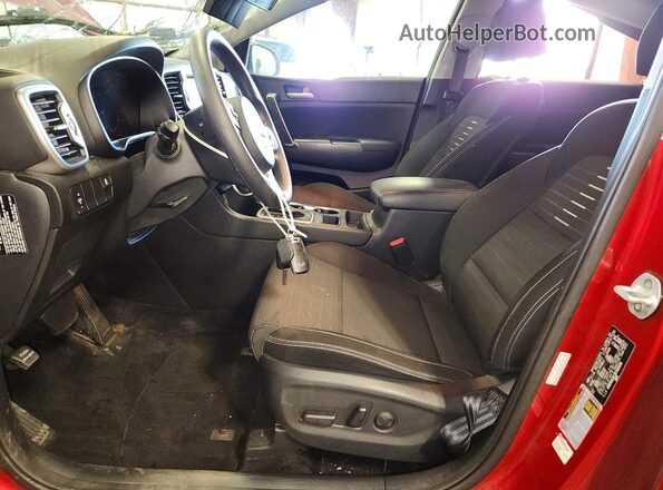 KNDPMCAC3K7625516 2019 KIA SPORTAGE Красный Вид салона спереди