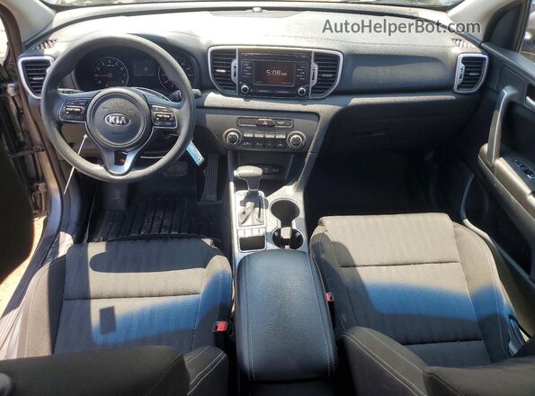 KNDPMCAC4H7064316 2017 KIA SPORTAGE Серый Вид панели приборов